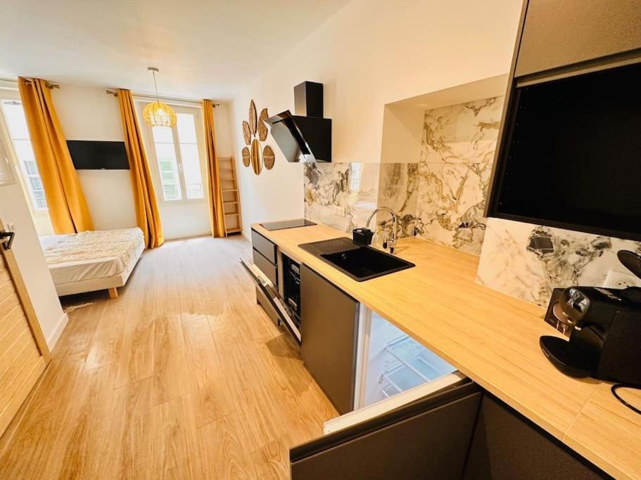 Les Appartements De Nana 4 - Studio Hypercentre, Rue Meynadier, Palais & Plage, Clim, Wifi Cannes Eksteriør bilde